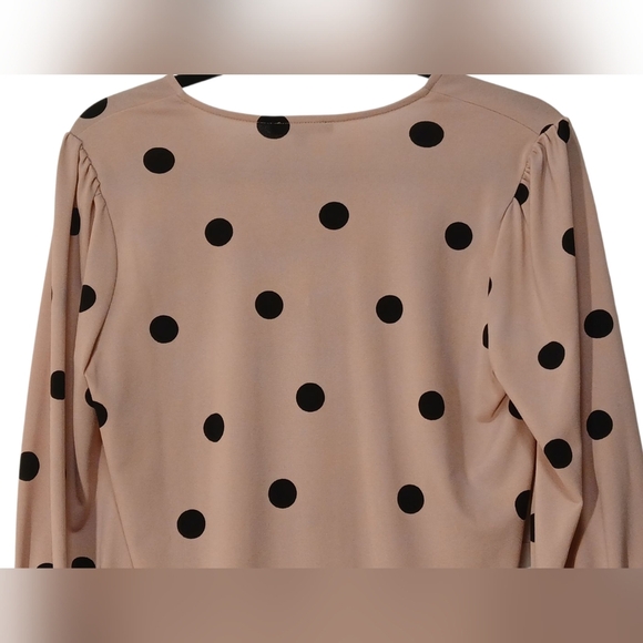 Adrianna Papell - NWT, Pink Blouse W/ Black Poke dots, 3/4 Puff Sleeves, V-Neck, - Picture 6 of 12